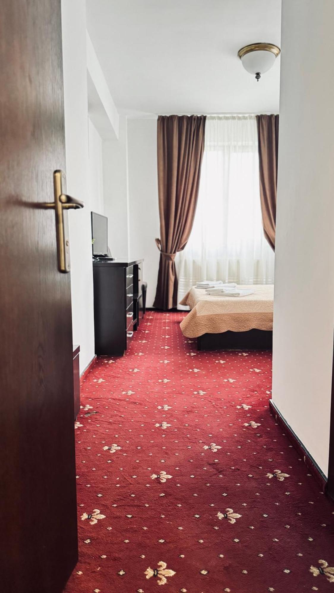 Hotel Sorelo بيتستِ المظهر الخارجي الصورة
